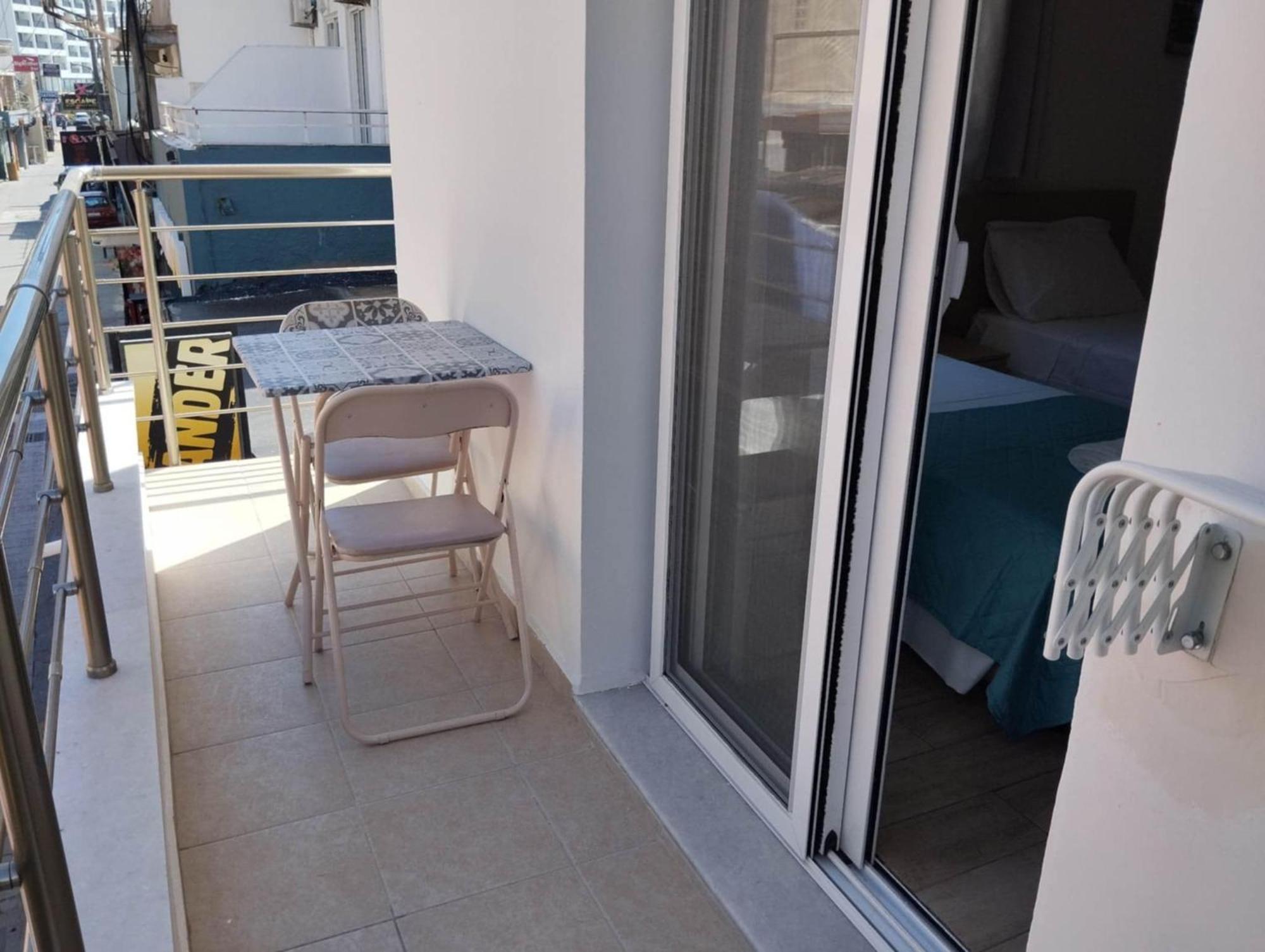 Lilian'S Seaview-Party Street-Youth Studios Rhodes City Bagian luar foto